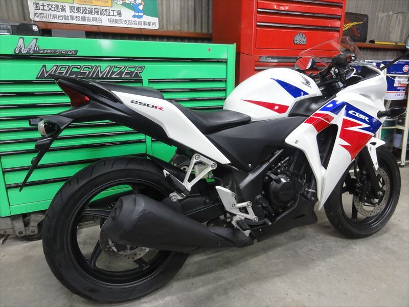 神奈川県　相模原市より　☆★　ホンダ　ＣＢＲ２５０Ｒ　16,179km　前後タイヤバリ山　オイル新品　★☆　ＪＲ駅徒歩８分　全国発送可_画像3