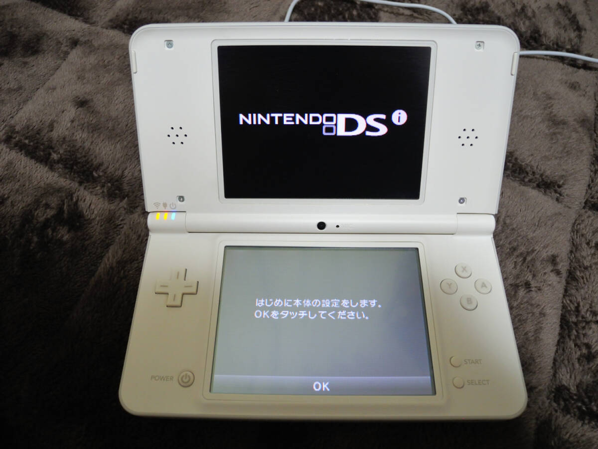 中古・動作品 ニンテンドーDSi LL 本体一式・箱なし ナチュラルホワイト/ワインレッド 2台セット_画像6