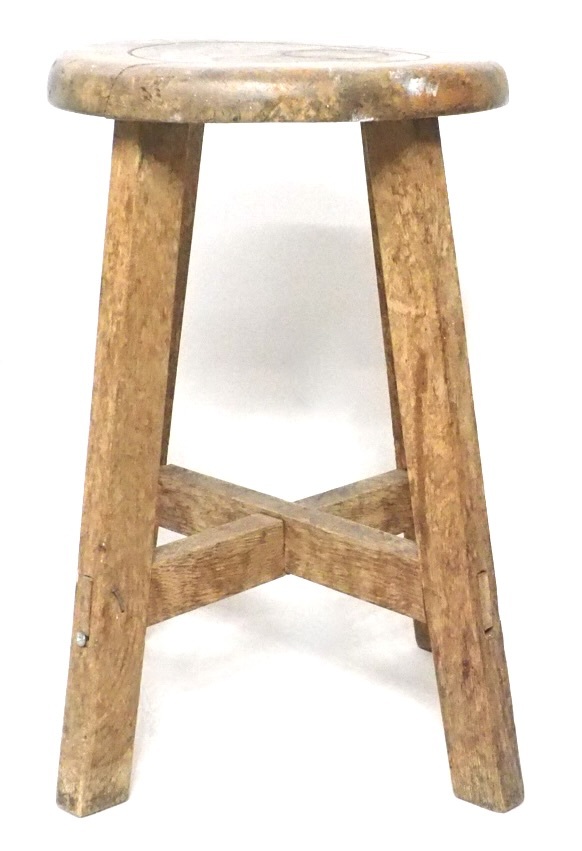 使い込まれた無垢材の雰囲気が魅力的！昭和レトロ 木製丸椅子 花台 和家具 1960〜1970年代 YMI602_画像1