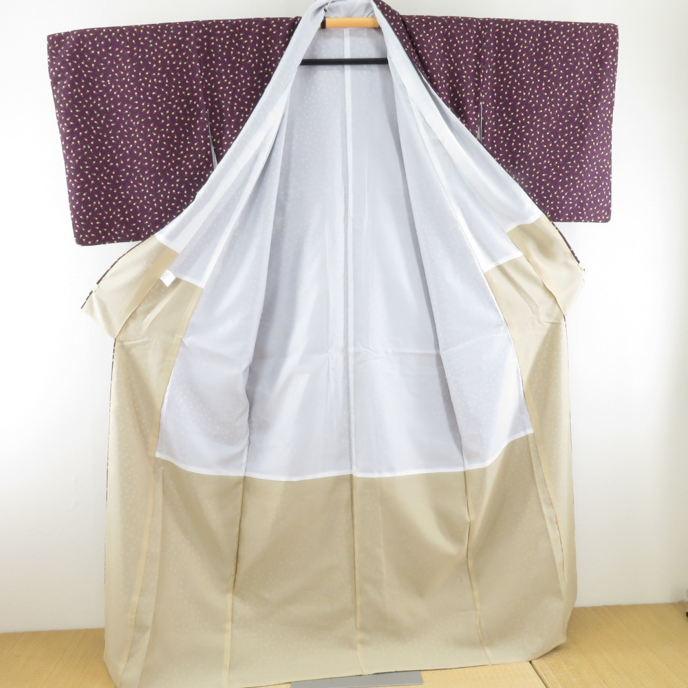 小紋 茄子文様 洗える着物 ポリエステル 紫色 袷 広衿 仕立て上がり Mサイズ 身丈160cm 美品_画像6