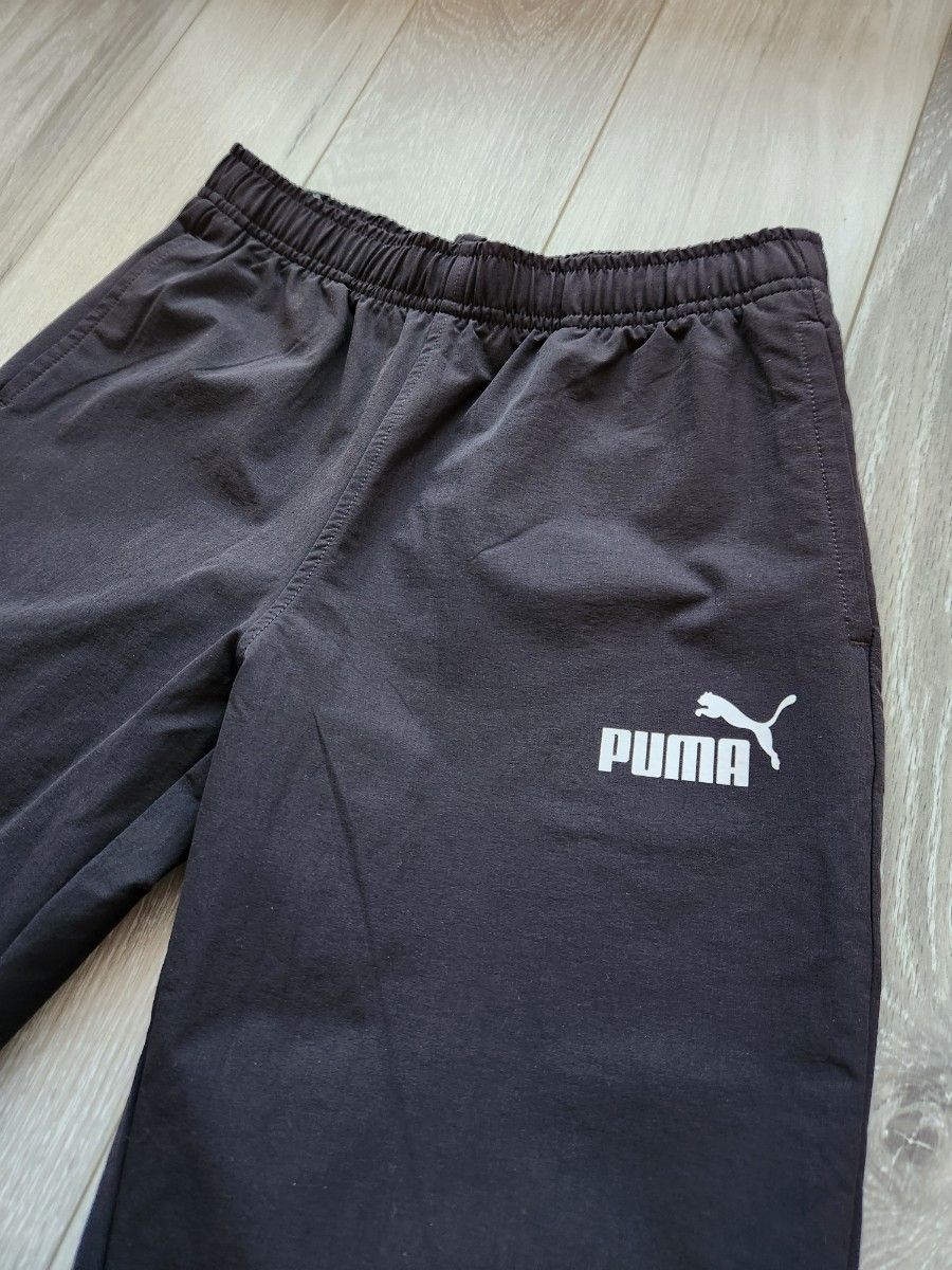 PUMA　プーマ　トレーニングパンツ　七分丈　黒　レディースSサイズ