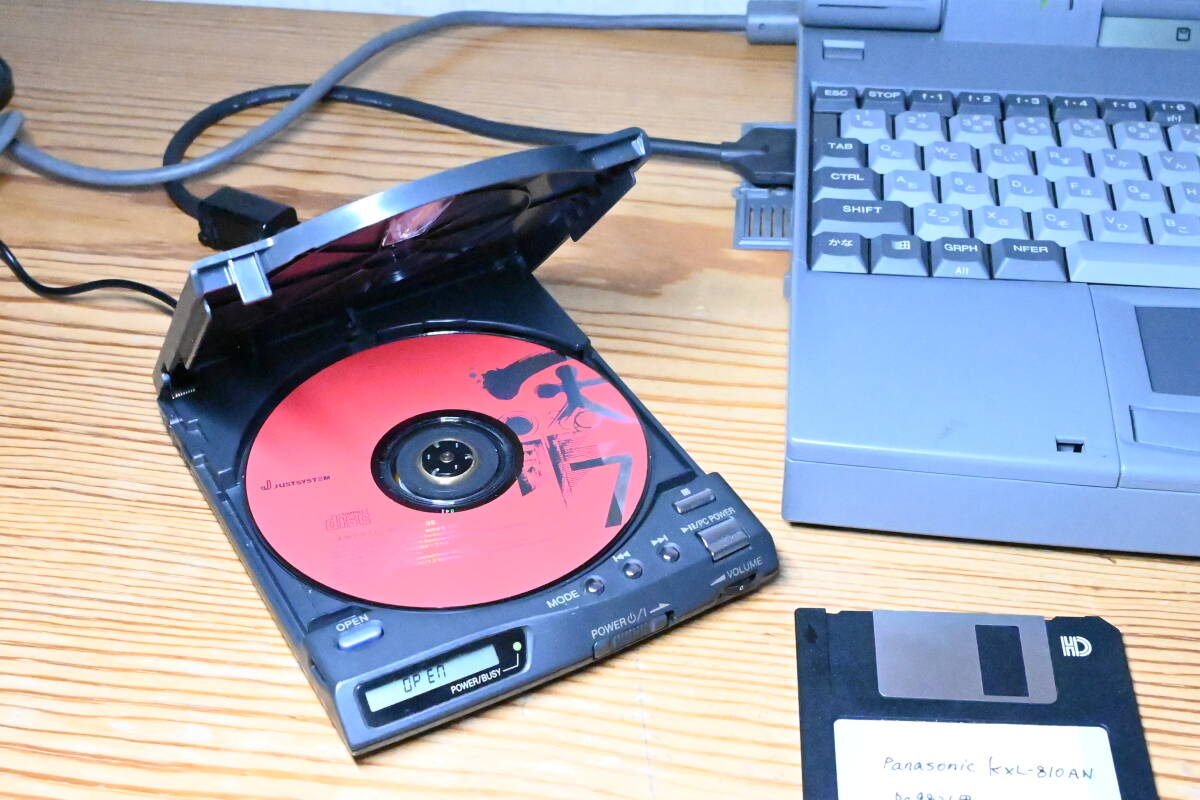 PC-9821ノート利用可能　外付けCD-ROMドライブ　win98win95用ドライバー付 Panasonic KXL-810AN PCカード_画像2