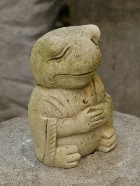 ヨガガエルh20cm 瞑想蛙 かえる石像 ガーデニング ガーデンオブジェ 庭石 0224の画像4