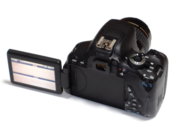 ★ 送料無料 ジャンク Canon EOS kiss X6i EF35-80 F4-5.6 US 一眼レフカメラ 充電器/バッテリー/ストラップ ★ _画像4