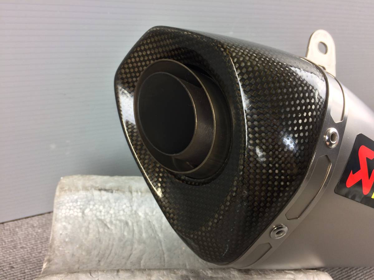 管理番号03240　【良品】　AKRAPOVIC　アクラポビッチ　スリップオン　マフラー　ZX-10R　16-20　チタン　カーボン_画像2