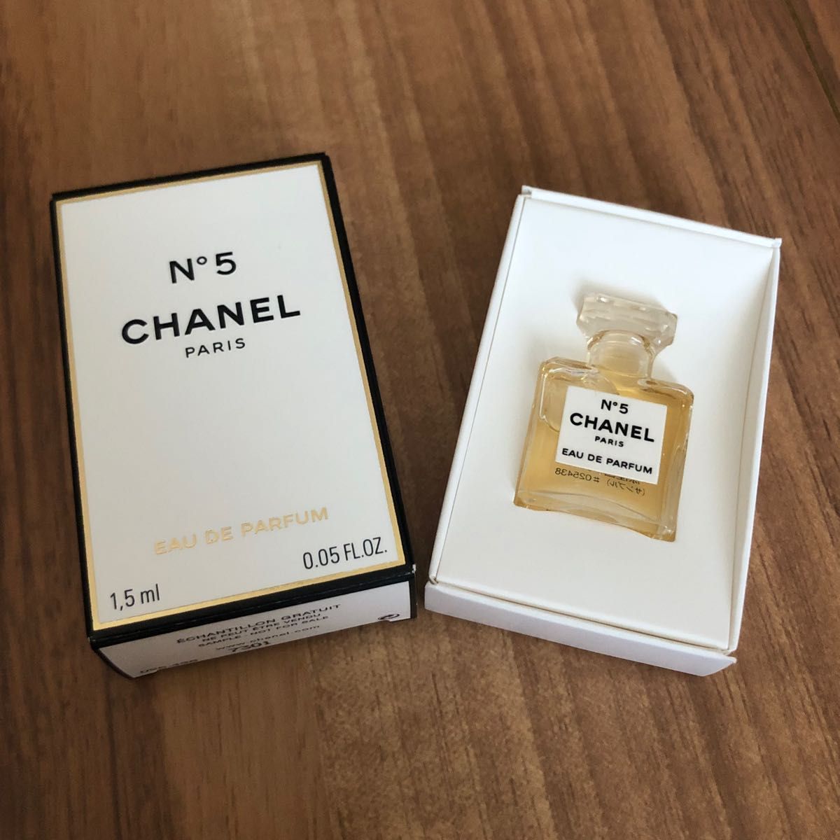 CHANEL シャネル　N°5 オードゥ パルファム　1.5ml