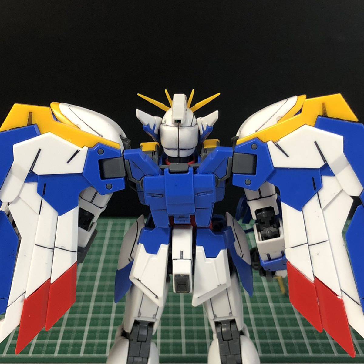 RG 1/144 ウイングガンダム EW 素組み　墨入れ_画像3