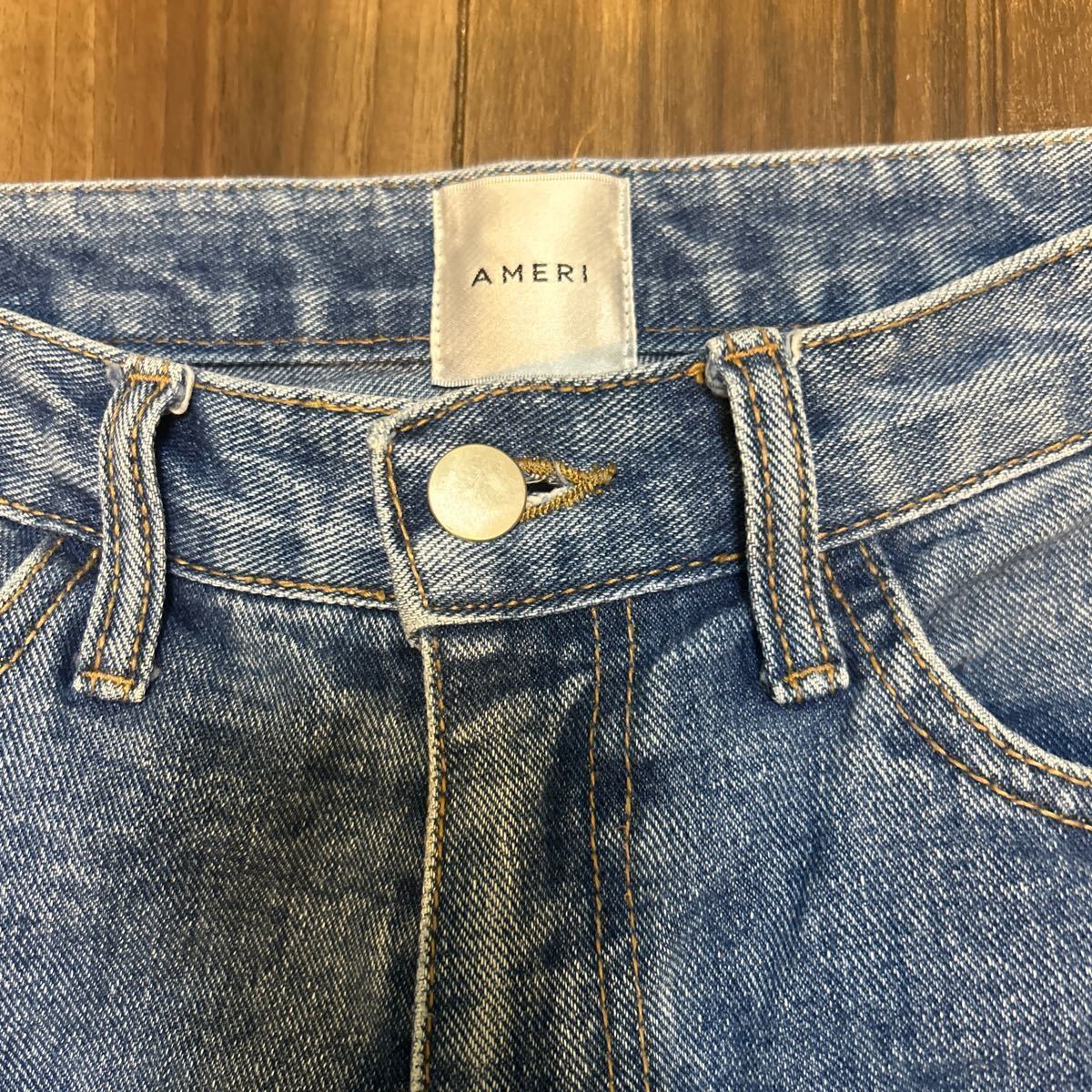 AMERI◆スーパークラッシュビンテージ加工のデニムパンツ　ビンテージシルエット　AMERI VINTAGE　アメリビンテージ　S_画像2