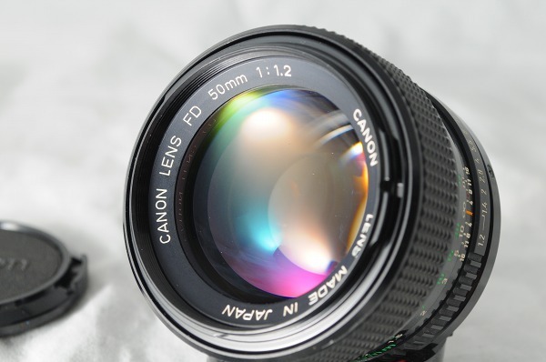 ★美品★キャノン Canon New FD NFD 50mm f1.2 標準 プライム 単焦点 マニュアル オールドレンズ/#2779の画像2