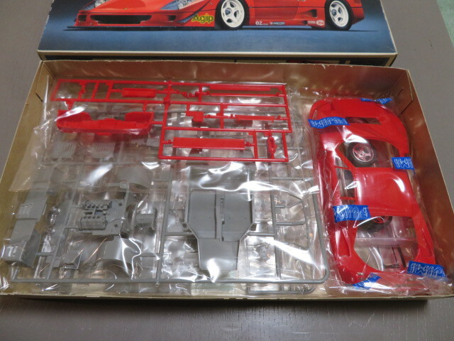 フジミ　フェラーリF40LM　1/24_画像2