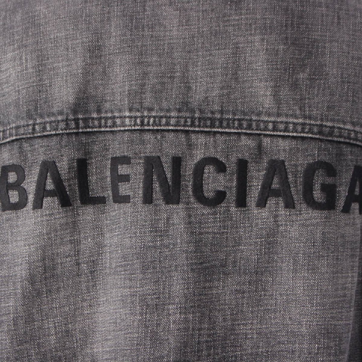 【バレンシアガ】Balenciaga　19年 オーバーサイズ バックロゴ刺繍 デニムジャケット 620746 グレー 34 【中古】【正規品保証】201469_画像6