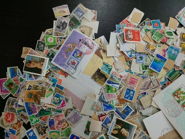 0201F13 外国切手　日本切手　チェコスロバキア　アジマン等　約420ｇ　使用済みまとめ_画像6
