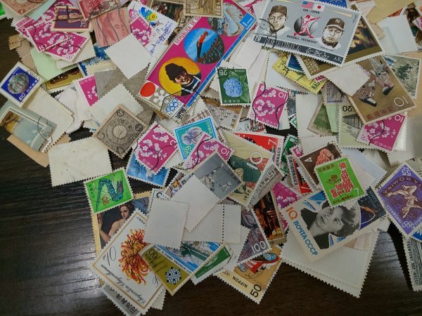 0203F62 外国切手　日本切手　ハンガリー　キューバ　モンゴル等　使用済み　約100ｇ　バラまとめ_画像6