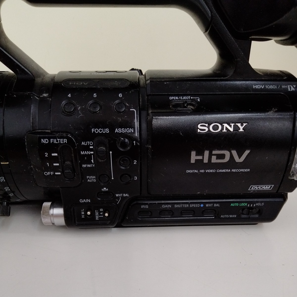 【長期保管】【当時物】【ジャンク品】 SONY ビデオカメラレコーダー HVR-Z1Jの画像7