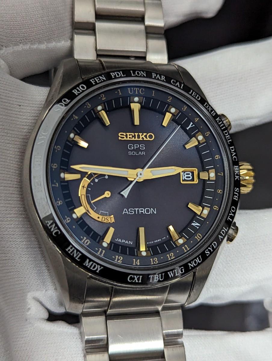 セイコー　アストロン　SBXB087 チタンモデル SEIKO　ASTRON　クロノグラフ 腕時計　GPSソーラー