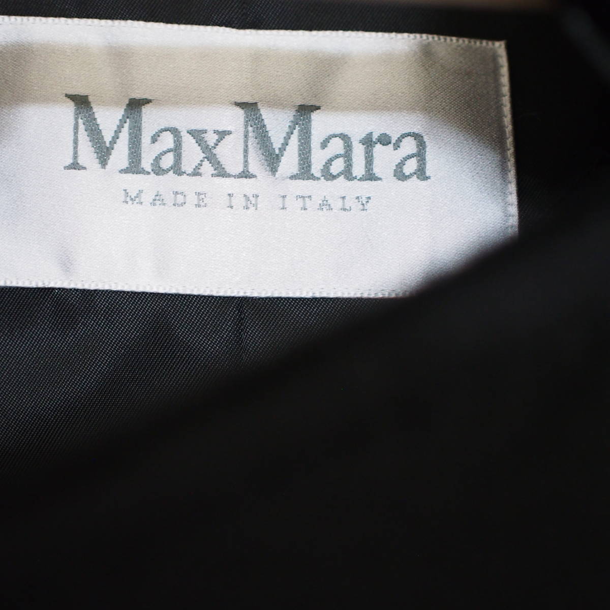 イタリア製 マックスマーラ MAX MARA キャメル100％ マニュエラ ガウンコート ロングコート サイズ36 ブラック タグ付き 管理番号441-2_画像4