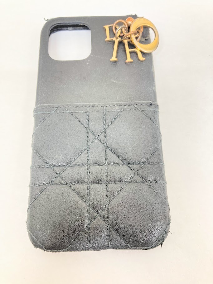 Christian Dior クリスチャンディオール iPhone12Pro 携帯ケース 黒　DIORチャーム_画像1
