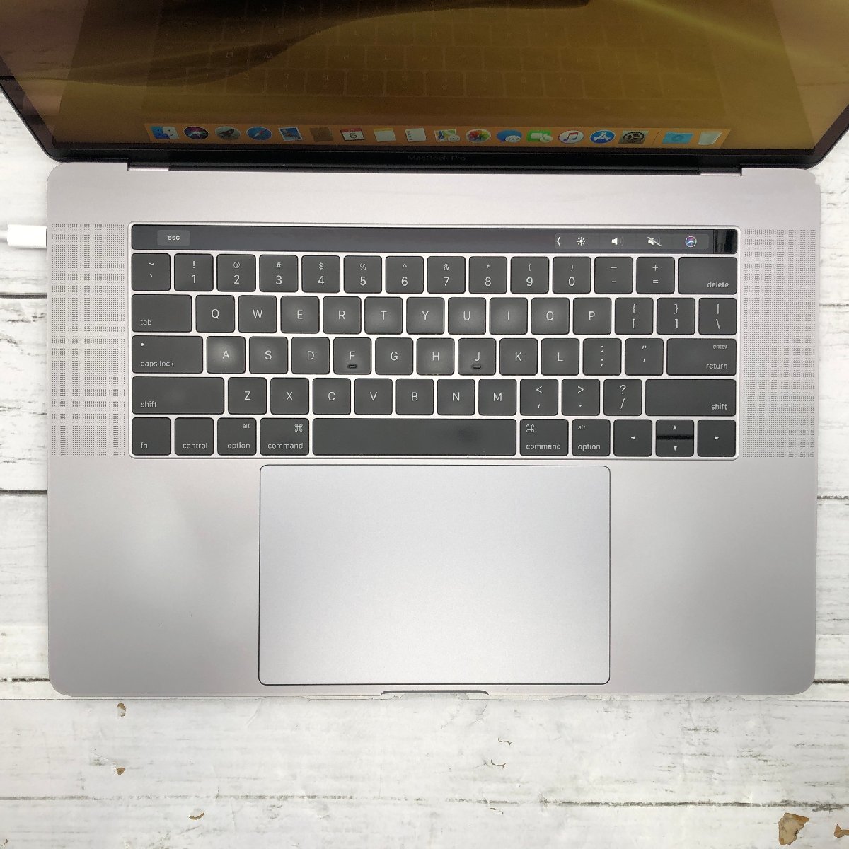 【難あり】 Apple MacBook Pro 15-inch 2016 Core i7 2.90GHz/16GB/512GB(NVMe) 〔0206N02〕_画像3