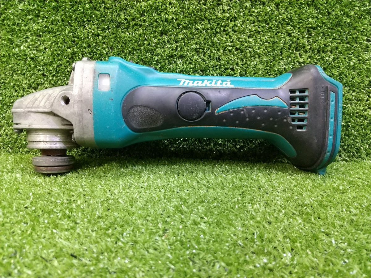 中古 makita マキタ 14.4V 充電式ディスクグラインダ 本体のみ GA400DZ ②