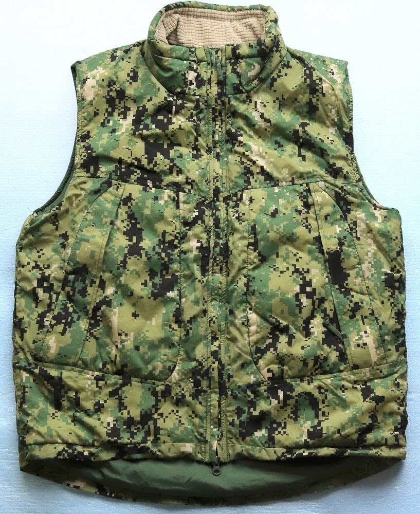 ★米軍実物 PCU Level7 AOR2 ベスト M 美品 l7 primaloft epic halys sekri nwu type iii 1_01_画像1