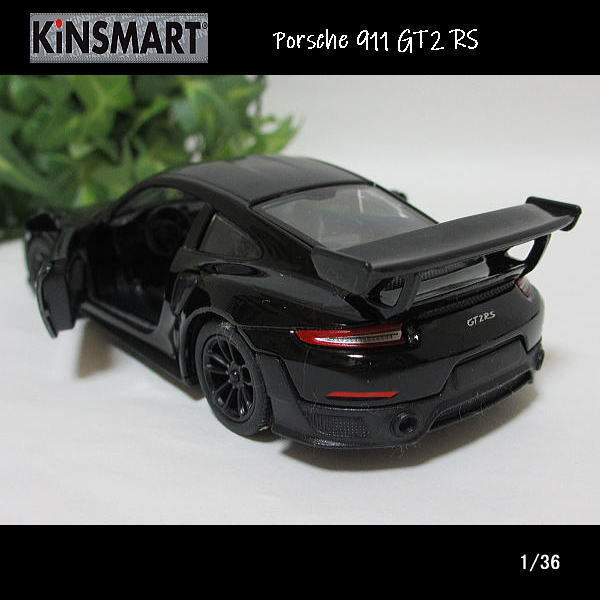 1/36ポルシェ911/GT2 RS(ブラック)/KINSMART/ダイキャストミニカー_画像2