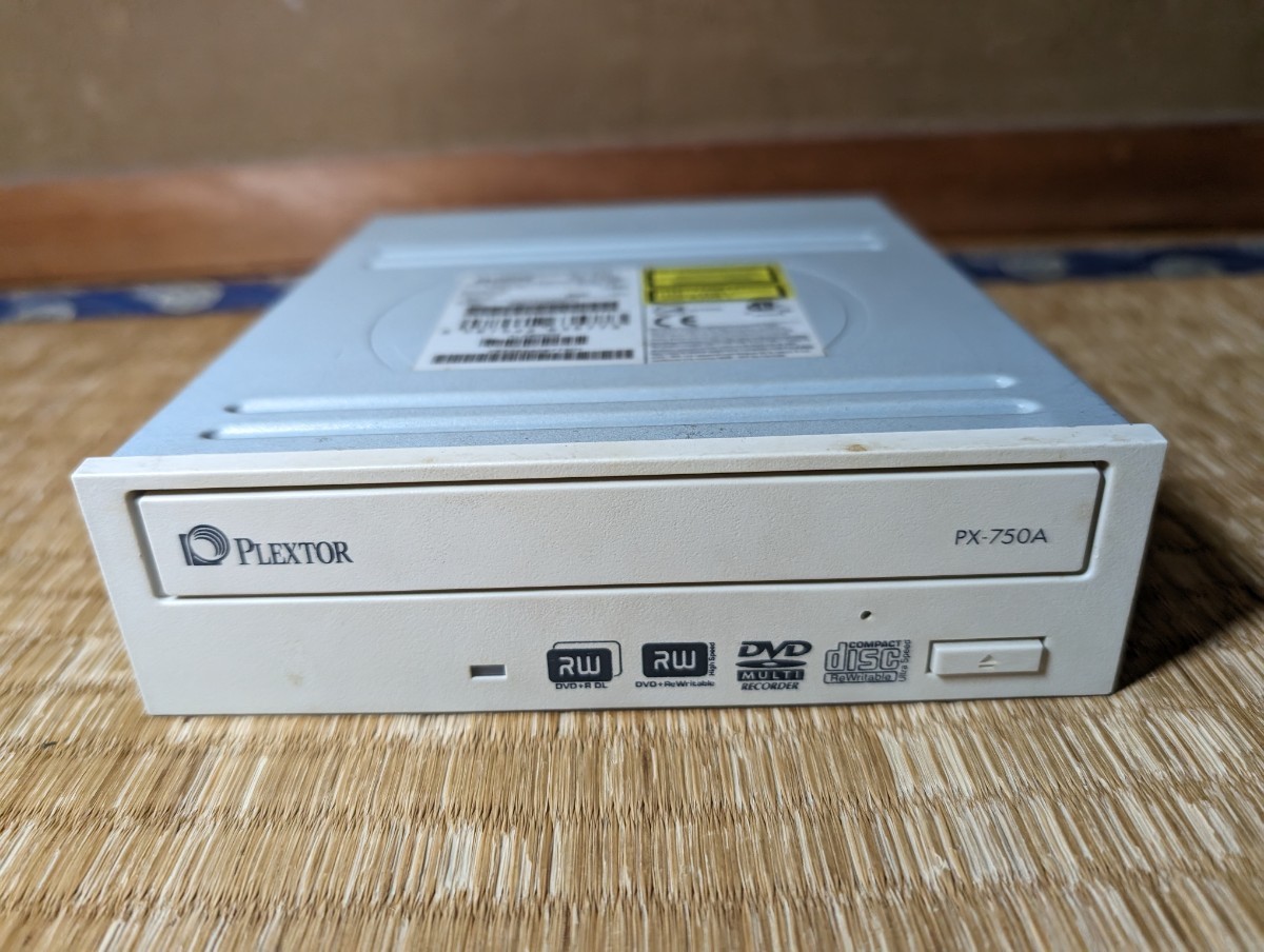 PLEXTOR PX-750A IDE DVD Super Multi Drive 