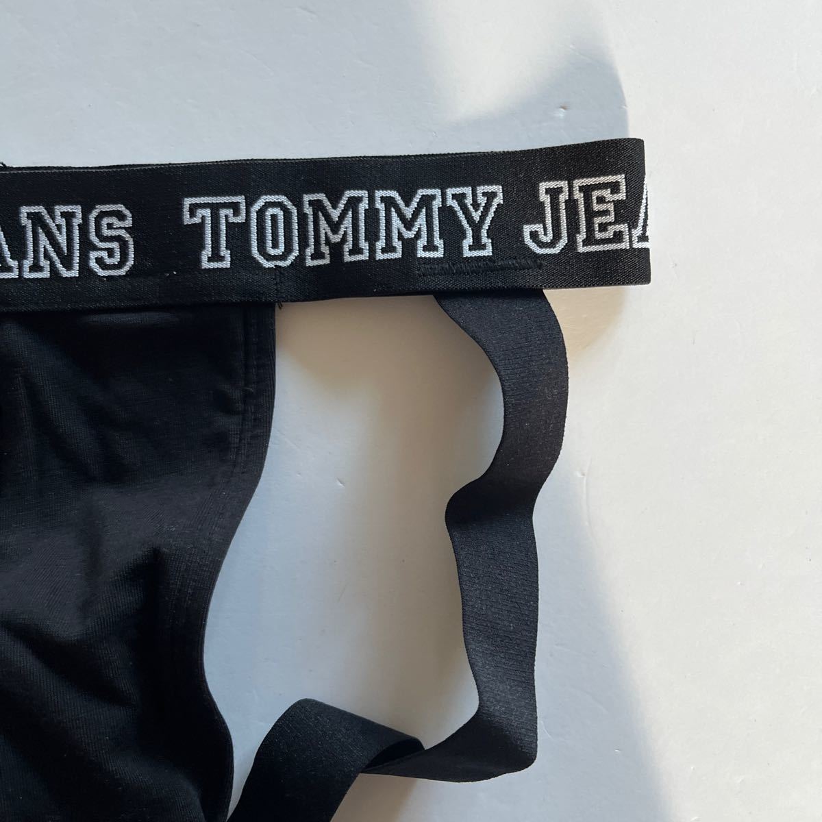 TOMMY JEANS トミージーンズ メンズジョグストラップ SM-M(S)ブラック 黒 スポーツインナー メンズインナーウエア ケツワレ 男性下着の画像2
