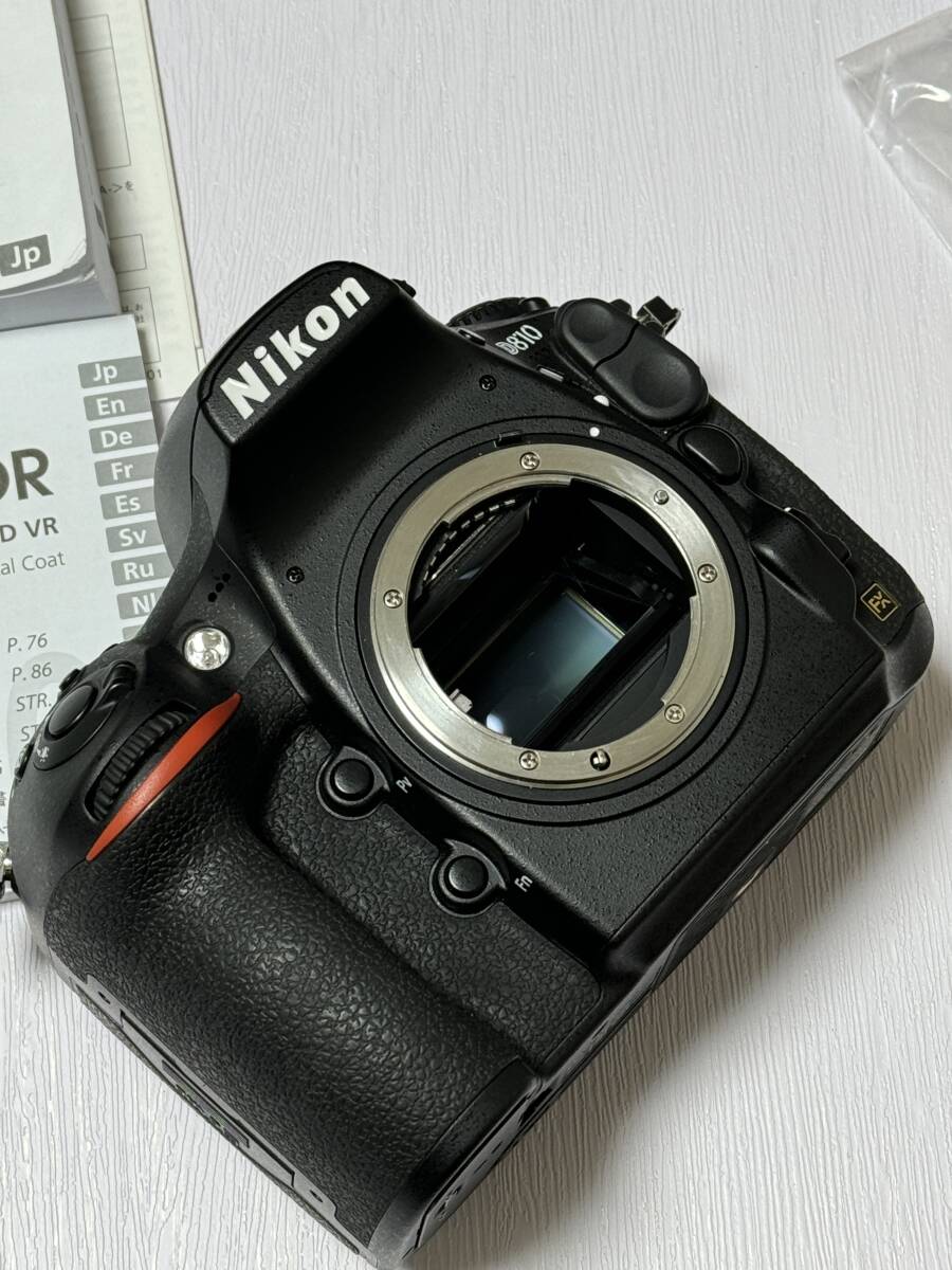 極美品シャッター数少★ Nikon デジタル一眼レフカメラ D810 24-120 VR レンズキット （社外バッテリーグリップ付き）シャッター数7938枚_ミラー部、マウントリング部も綺麗