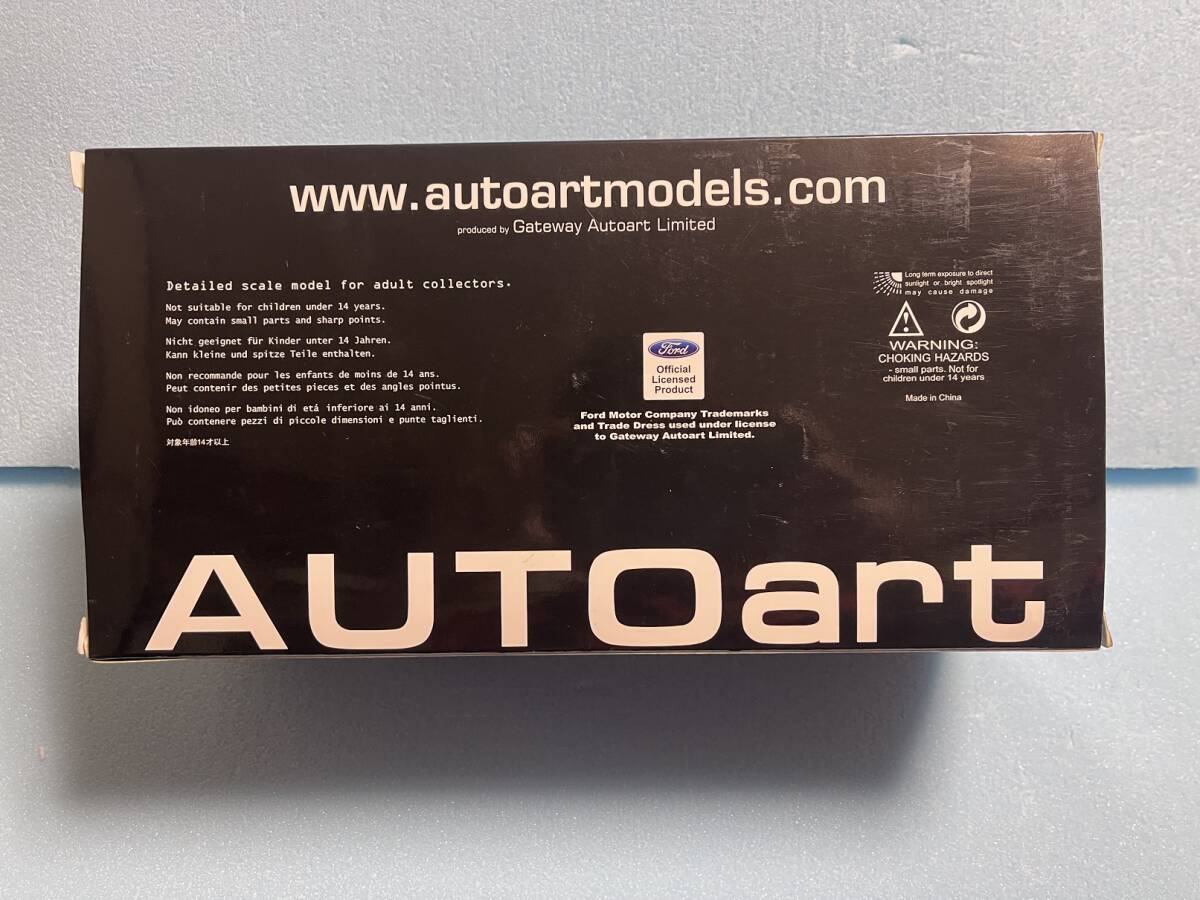 AUTO ART 1/18 MADMAX インターセプター　ミニカー_画像4