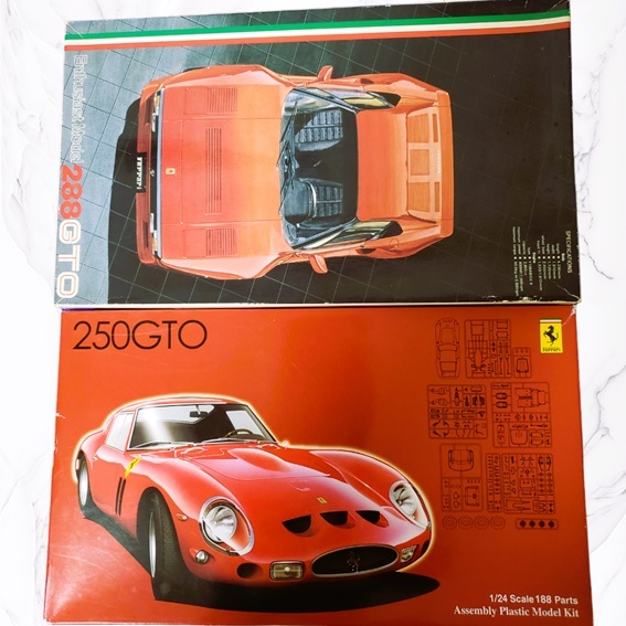 ○１円売切り！250GTO(フジミ）　1/24＋フェラーリ288GTO(フジミ）　1/24　計2台中古未組立格安出品！この機会にぜひ！！　同梱歓迎_画像3