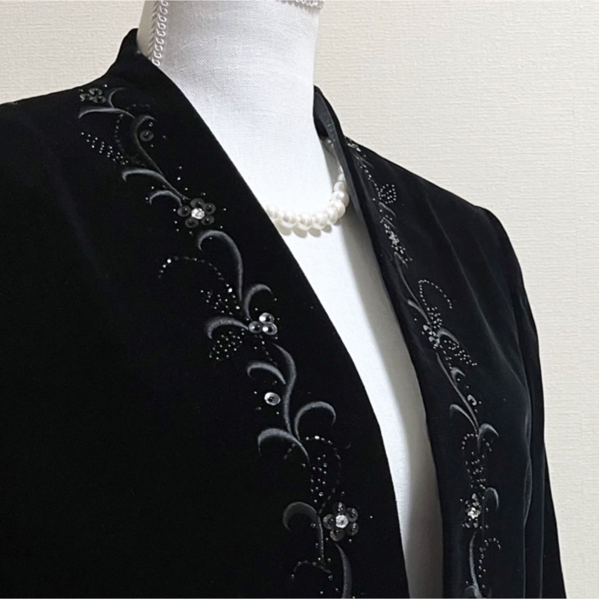 美品 東京ソワール SOIR DOLCE ベルベット 刺繍 ジャケット ML 美品 東京ソワール SOIR DOLCE ベルベット 刺繍 ジャケット ML