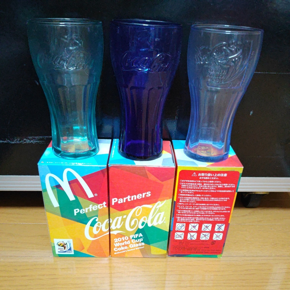 マクドナルド/コカコーラコラボレーション 2010南アフリカＷ杯 コンツアーグラス シリーズ2組6色 未使用品