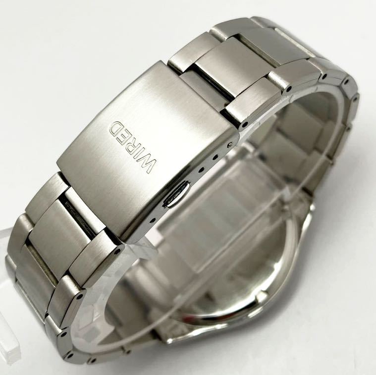 美品☆ソーラー☆送料込☆セイコー SEIKO ワイアード WIRED カレンダー機能 メンズ腕時計 ブラックAS32-KSC0 AGAD402_画像7