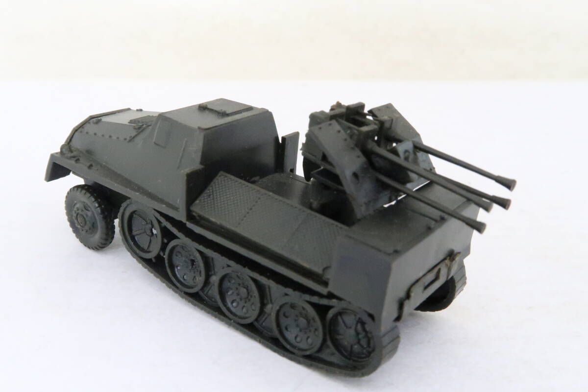 Roco Schwerer Wehr machtsscchlepper 軍用装甲車 サーチライト 対空砲 箱無 2台 1/87? オーストリア製 難有 ニレ_画像7