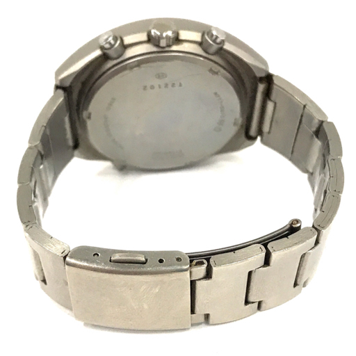 セイコー チタン アナデジ ハイブリッド クォーツ 腕時計 H711-0A10 稼働品 メンズ 純正ブレス ファッション小物_画像5