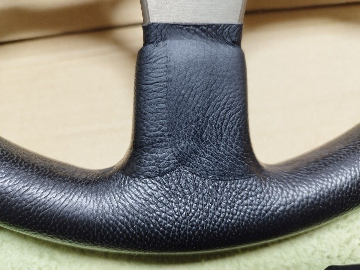 中古美品 MOMO ステアリング モモ RACE 汎用 TYP D35 KBA 70116 中古美品 MOMO ステアリング モモ RACE 汎用 TYP D35 KBA 70116