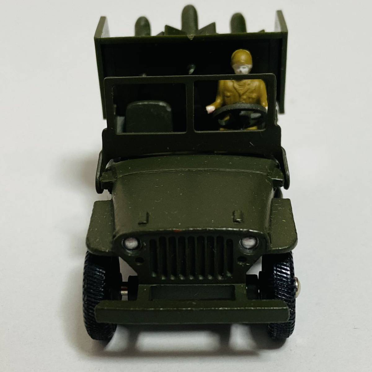 [ б/у товар ]DINKY TOYS Dinky игрушки 828 JEEP PORTE-FUSEES SS10 Jeep миникар модель машина 