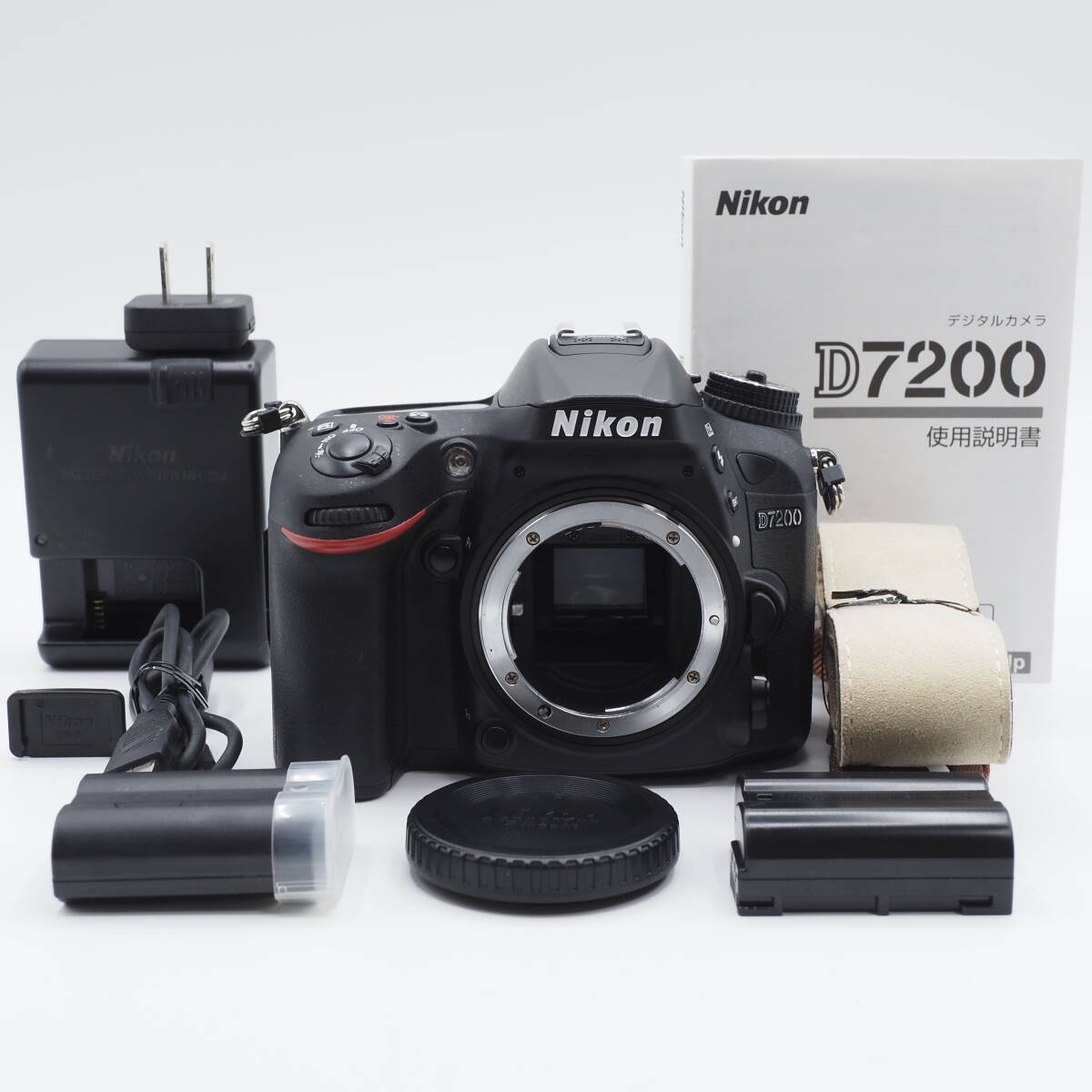 ★ショット数12,718回・新品級★ Nikon デジタル一眼レフカメラ D7200 #1914