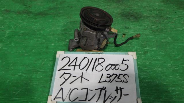 タント DBA-L375S A/Cコンプレッサー スローパー B67 447280-3211_画像1