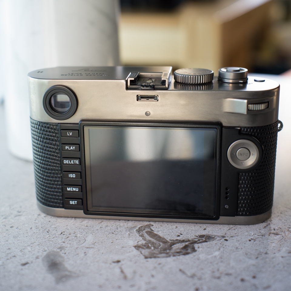 147600円 LEICA M-P 限定 チタン Titan EVF 予備バッテリー付き 147600円 LEICA M-P 限定 チタン Titan EVF 予備バッテリー付き
