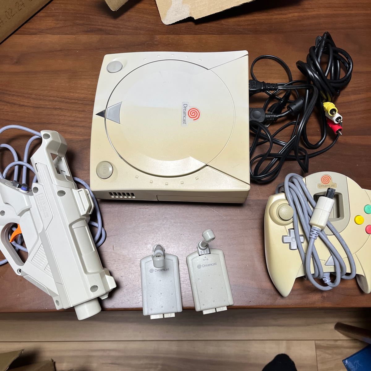 動作未確認 Dreamcast ドリームキャスト 本体 HKT-7100 + コントローラー + AVケーブル付 セガ SEGAの画像1