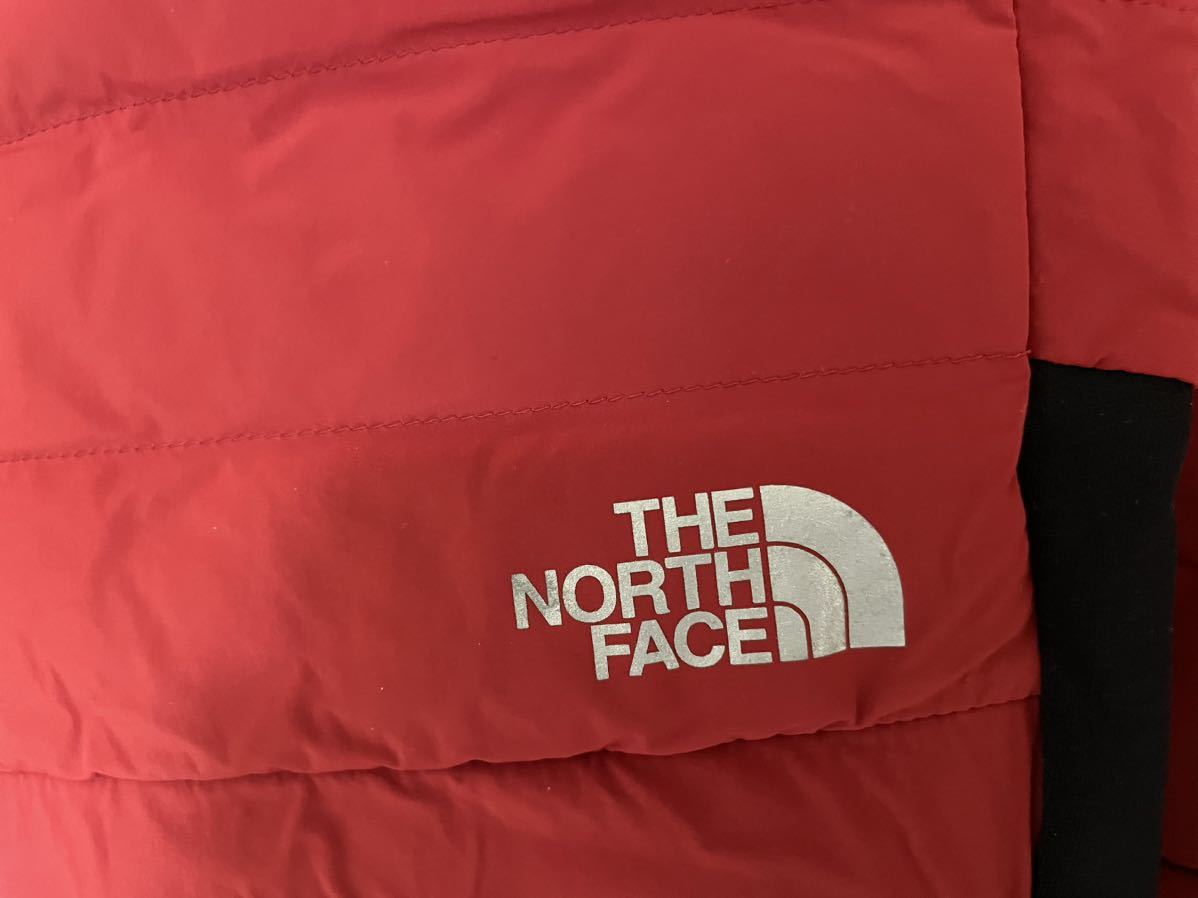 【極美品！1円スタート】ノースフェイス THE NORTH FACE 上下セット NY81774 NY81781セット売り Mサイズ 赤 レッド 希少 フーディー _画像4