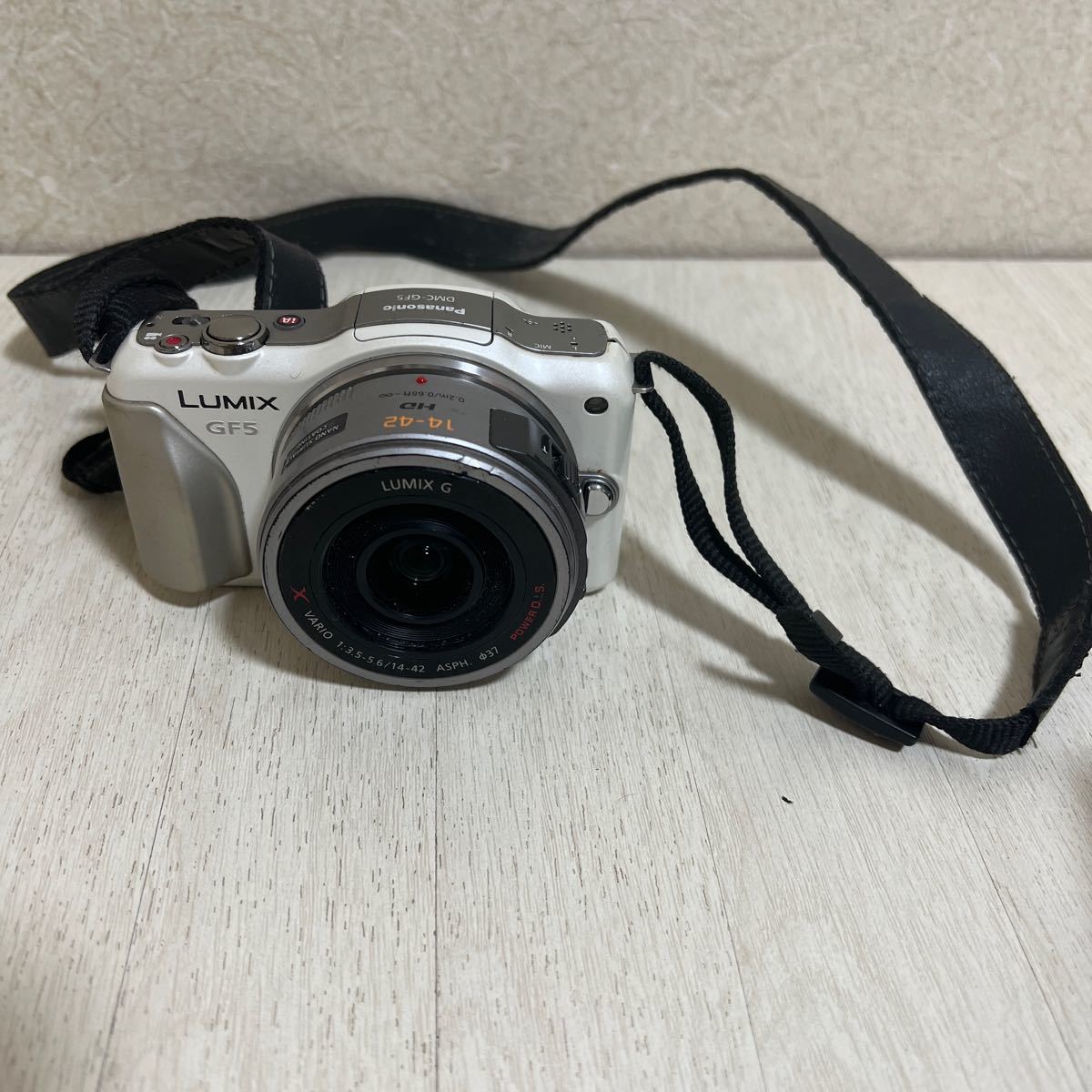 LUMIX・ DMC-GF5・ Panasonic ミラーレス一眼カメラ・デジカメ 起動確認済み ジャンク_画像1