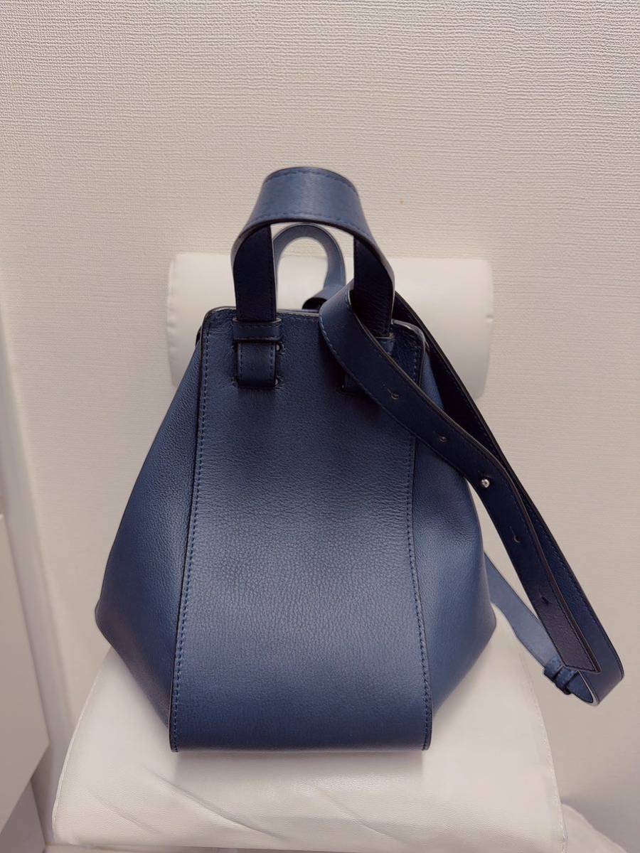 【美品】LOEWE ロエベ ハンモック スモール ネイビーの画像2