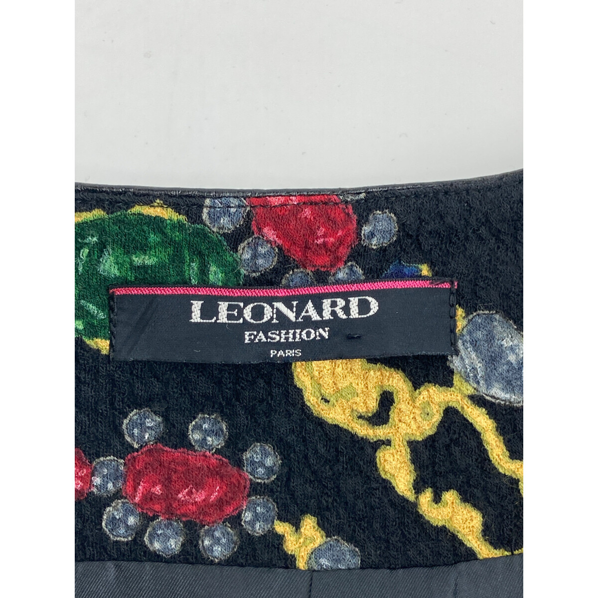 美品/ LEONARD レオナール ジュエリー柄 ウール レザートリム ノーカラー コート 11AR ブラック/マルチカラー レディース_画像5