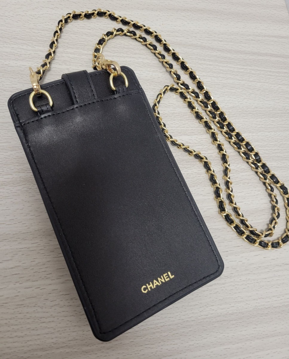 CHANEL シャネル ノベルティ ココクラッシュ ポーチ チェーン CHANEL シャネル ノベルティ ココクラッシュ ポーチ チェーン