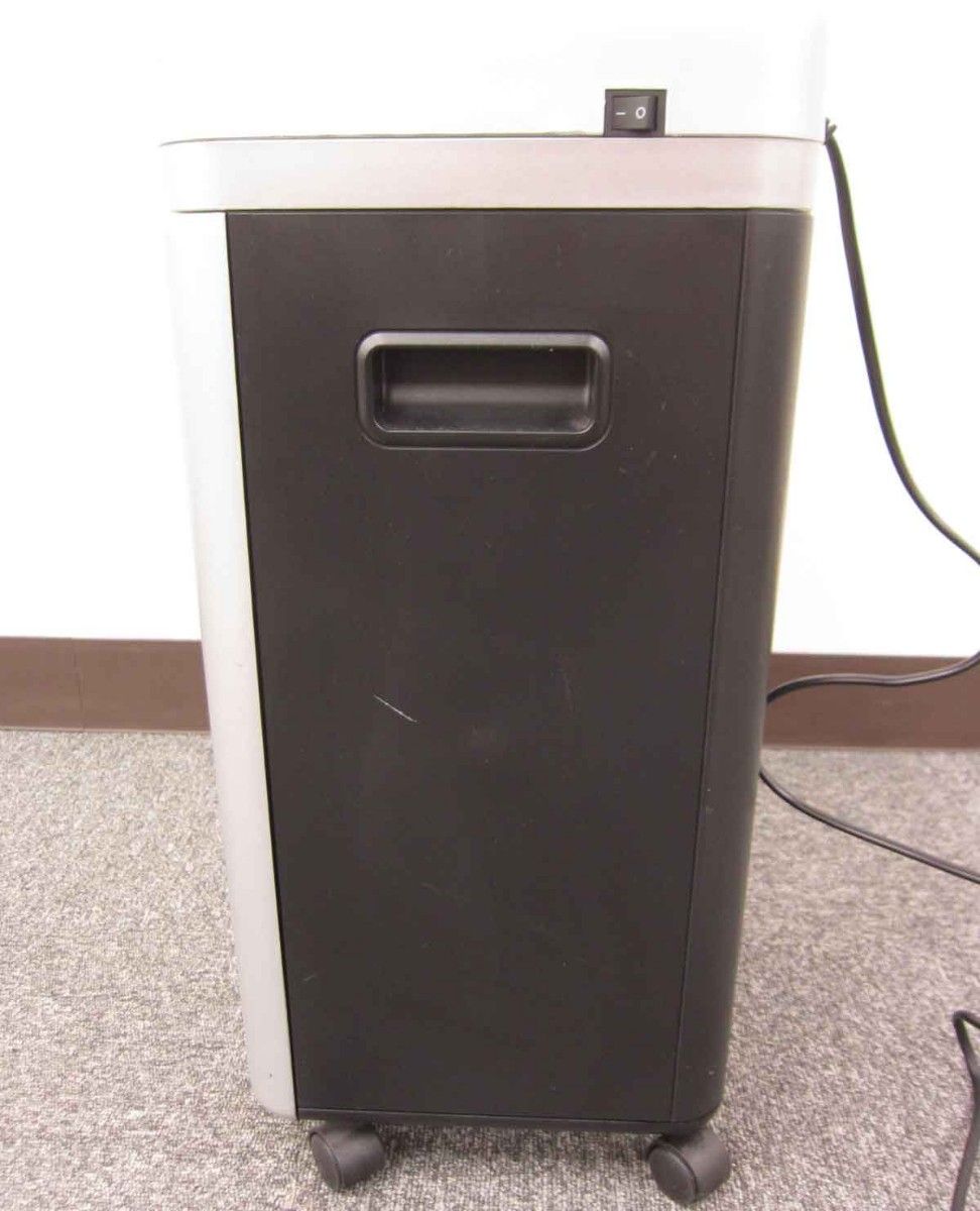 シュレッダー フェローズ Fellowes クロスカット 業務用 B-16C シュレッダー フェローズ Fellowes クロスカット 業務用 B-16C