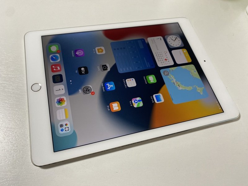 IE427 docomo iPad Air2 32GB Wi-Fi+Cellulr シルバー ロックOFF ジャンク_画像1