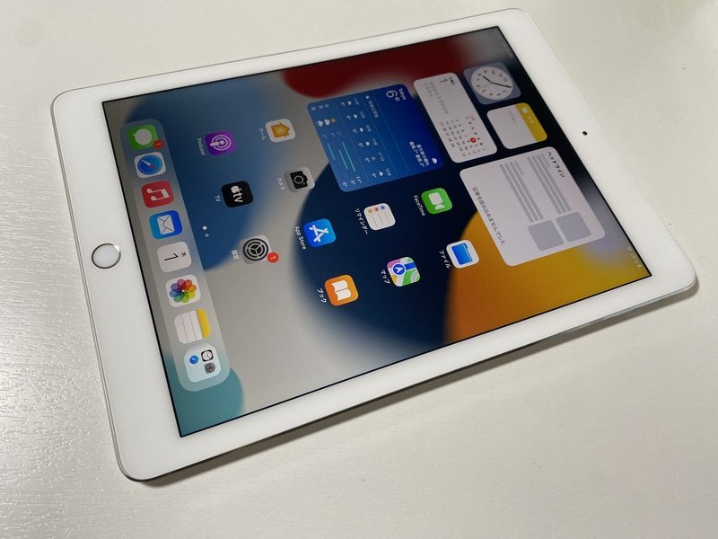 IE430 docomo iPad Air2 32GB Wi-Fi+Cellulr シルバー ロックOFF ジャンク