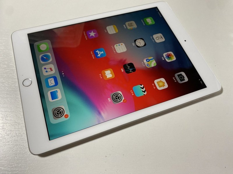 IE647 SIMフリー iPad (6th generation) 32GB Wi-Fi+Cellular シルバー ロックOFF ジャンク
